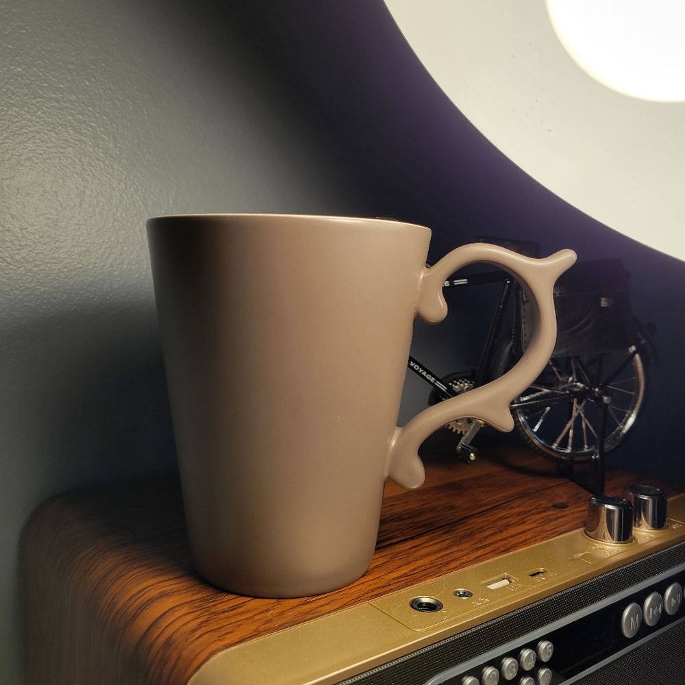 2012 Starbucks Taro mug (rare and collective)